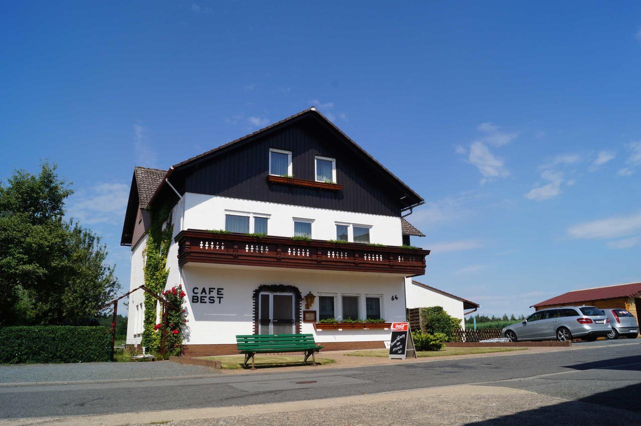 Cafe Best Gaestezimmer Bullau Bagian luar foto